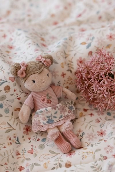 Rosa muñeca blandita pequeña 10cm