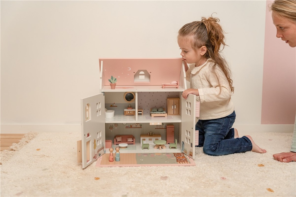 Casa de muñecas de madera