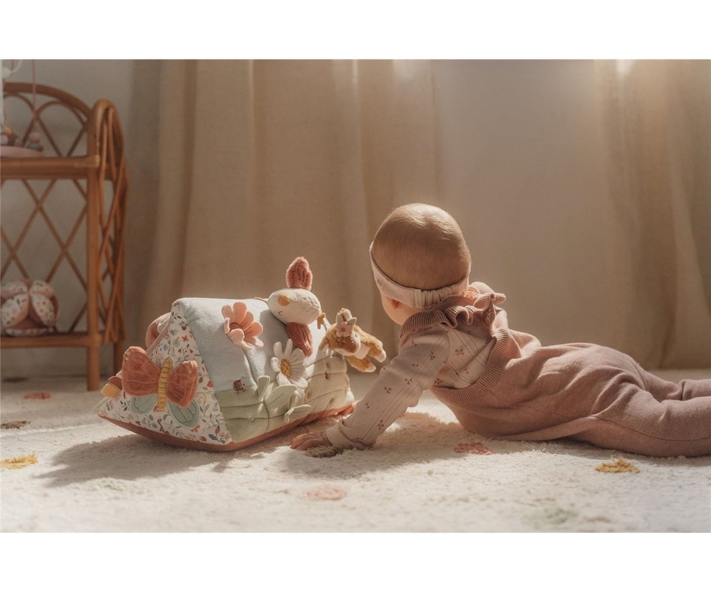 COJÍN DE ACTIVIDADES TRIANGULAR FAIRY GARDEN